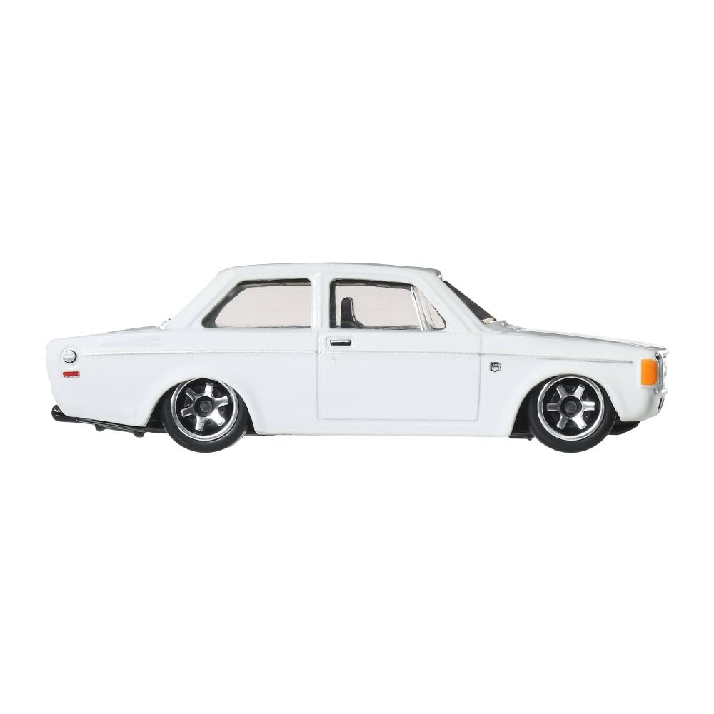 Hot Wheels 1:64 Scale Die-Cast Toy Cars, Set of 6 Euro Style Collectible Vehicles with Elevated Deco, for Play or Display (Styles May Vary) - Image 13